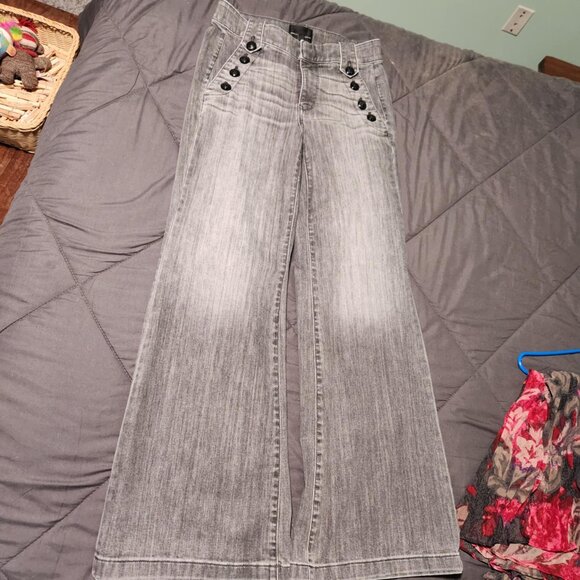 White House Black Market High-Rise Wide Leg Jeans - Size 6 - Picture 9 of 12
